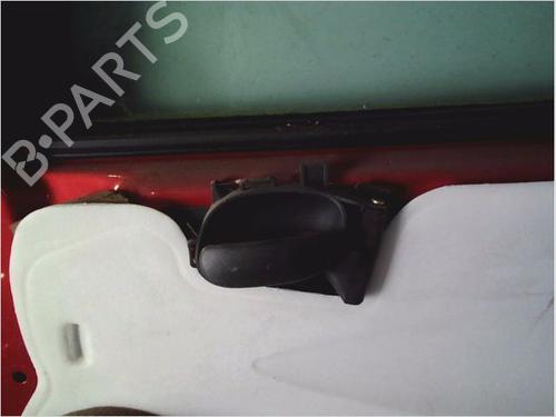 Højre bagtil invendig håndtag PEUGEOT 206 Hatchback (2A/C) 1.6 16V (109 hp) 26114728