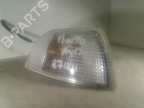 Used Right front indicator FIAT PUNTO (176_) 60 1.2 (58 hp) 26093623