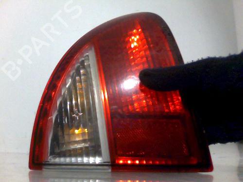 Used Right taillight SEAT LEON (1M1) 1.4 16V (75 hp) 26074945