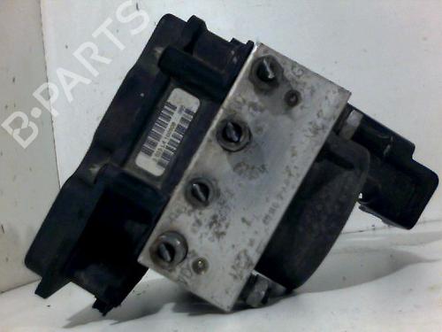 Used ABS pump RENAULT CLIO III Grandtour (KR0/1_) 1.5 dCi (KR0F) (86 hp) 26077886
