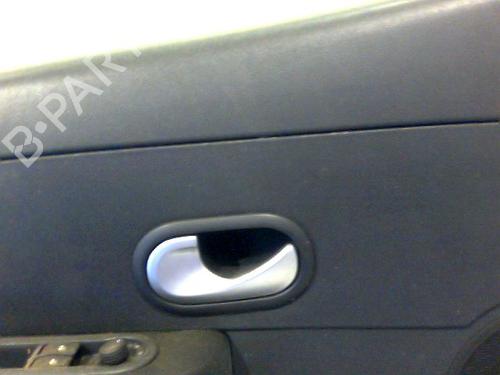 Used Front left interior door handle RENAULT CLIO III (BR0/1, CR0/1) 1.5 dCi (BR17, CR17) (86 hp) 26094789