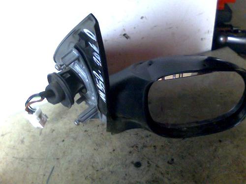 Used Right mirror PEUGEOT 206 Hatchback (2A/C) 2.0 HDI 90 (90 hp) 26085837