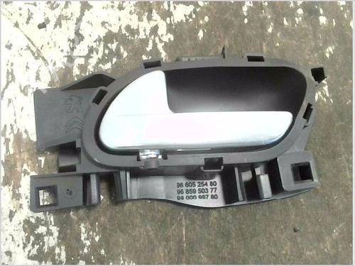 Used Rear left interior door handle Rear left interior door handle 37031271 37031271