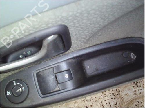 Used Switch RENAULT CLIO II (BB_, CB_) 1.6 16V (BB01, BB0H, BB0T, BB14, BB1D, BB1R, BB2KL, BB3G... (107 hp) 26113193