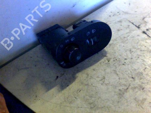 Commande de phare SEAT IBIZA III (6L1) 2.0 (116 hp) 28323101
