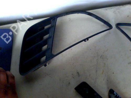 Calandre FORD FIESTA V (JH_, JD_) 1.4 16V (80 hp) 29890584