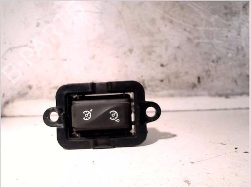 Used Switch RENAULT MEGANE III Hatchback (BZ0/1_, B3_) 1.5 dCi (BZ09, BZ0D, BZ1W, BZ29, BZ14) (110 hp) 26109523