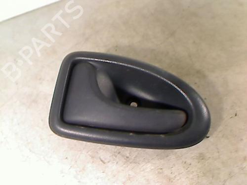 Used Front left interior door handle RENAULT CLIO II (BB_, CB_) 1.2 LPG (58 hp) 26066446
