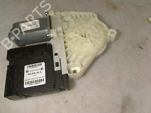 Fensterheber rechts vorne für Fensterheber rechts vorne VW GOLF VI (5K1) 1.6 TDI (105 hp) 36071175 36071175