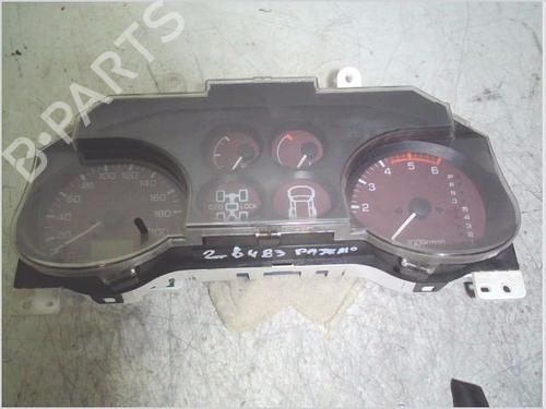Kombiinstrument MITSUBISHI PAJERO III Canvas Top (V6_W, V7_W) 3.2 DI-D (V68W, V78W) (160 hp) 30113455