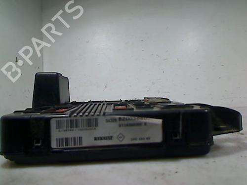 Fuse box RENAULT MEGANE II (BM0/1_, CM0/1_) 1.6 16V (BM0C, CM0C) | BP28323755E1