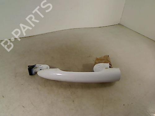 Used Front right exterior door handle RENAULT CLIO III (BR0/1, CR0/1) 1.5 dCi (75 hp) 26084891