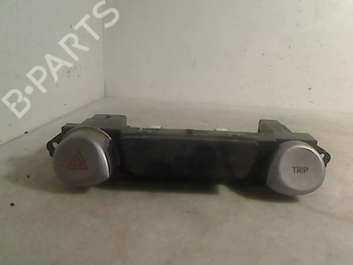 Used Warning switch HYUNDAI i20 I (PB, PBT) 1.4 CRDi (90 hp) 26093297