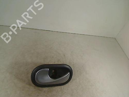 Used Front left interior door handle RENAULT CLIO III (BR0/1, CR0/1) 1.5 dCi (C/BR0G, C/BR1G) (68 hp) 26061625