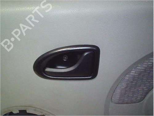 Høyre foran invendig håndtak DACIA LOGAN MCV (KS_) 1.5 dCi (KS0W) (86 hp) 26109717