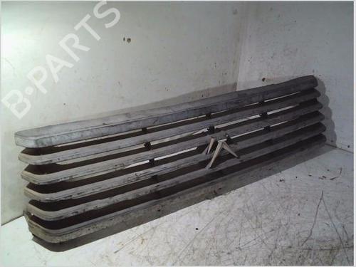 Used Grille CITROËN C15 Box Body/MPV (VD_) 1.8 D (60 hp) 26111468