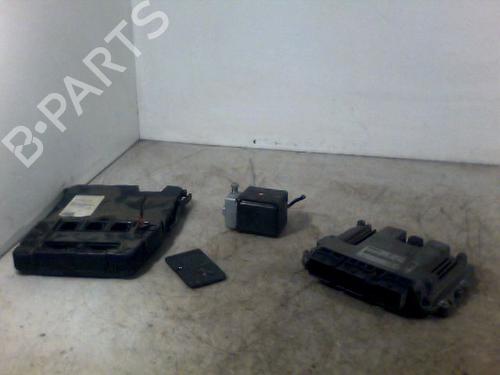 Used Engine control unit (ECU) Engine control unit (ECU) RENAULT MEGANE II (BM0/1_, CM0/1_) 1.9 dCi (BM0G, CM0G) (120 hp) 33002644 33002644