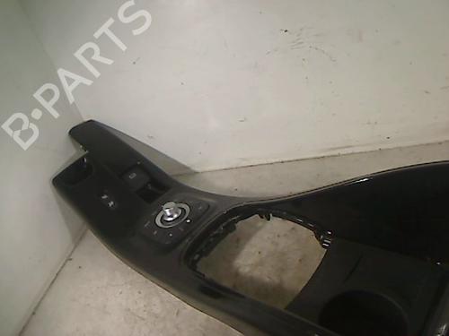 Console central RENAULT MEGANE III Grandtour (KZ0/1) 1.5 dCi (KZ09, KZ0D, KZ1G, KZ29, KZ14, KZ1W, KZ10, KZ1F,... (110 hp) 26073276