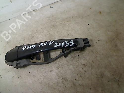 Used Front right exterior door handle VW POLO (9N_, 9A_) 1.4 TDI (80 hp) 26077848