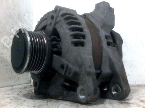 Used Alternator TOYOTA YARIS (_P9_) 1.4 D-4D (NLP90_, NLP90R) (90 hp) 26087399