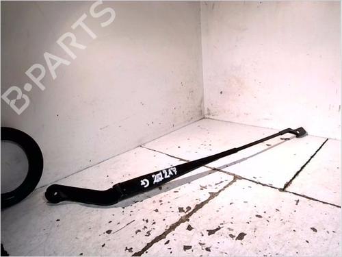 Used Front windshield wiper arm PEUGEOT BOXER Van 2.2 BlueHDi 140 (140 hp) 26104354