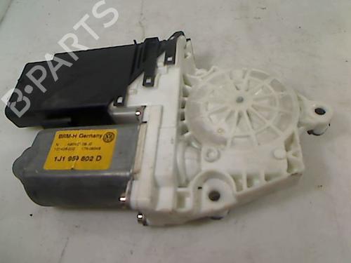 Rudehejsemekanisme Højre foran VW GOLF IV (1J1) 1.4 16V (75 hp) 28535310
