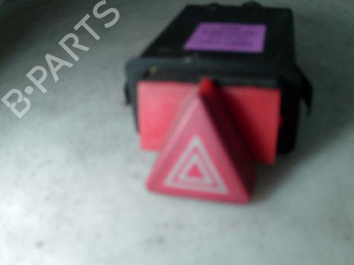Bouton de warning AUDI A6 C5 (4B2, 4B4) 2.5 TDI (150 hp) 32012768