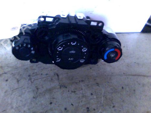 AC Styreenhet / Manøvreringsenhet FORD FIESTA VI (CB1, CCN) 1.4 TDCi (68 hp) 26065612