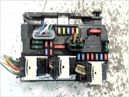 Used Fuse box CITROËN C3 Picasso (SH_) 1.6 HDI 90 (92 hp) 30977422