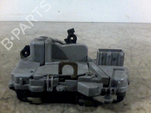 Used Front left lock PEUGEOT 306 Hatchback (7A, 7C, N3, N5) 1.9 D (92 hp) 26071282