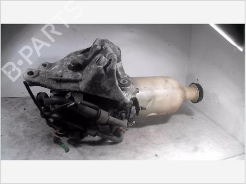 Used Steering pump RENAULT CLIO I (B/C57_, 5/357_) 1.9 D (B/C/S576, B/C/S57L) (64 hp) 26097527