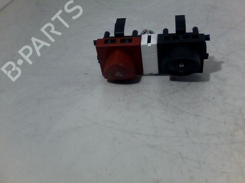 Bouton de warning RENAULT MEGANE II (BM0/1_, CM0/1_) 1.6 16V (BM0C, CM0C) (113 hp) 33190595