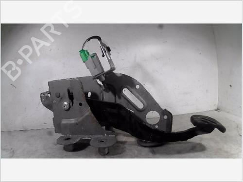 bremsepedal RENAULT MEGANE IV Hatchback (B9A/M/N_) 1.5 dCi 110 (B9A3) (110 hp) 26096337