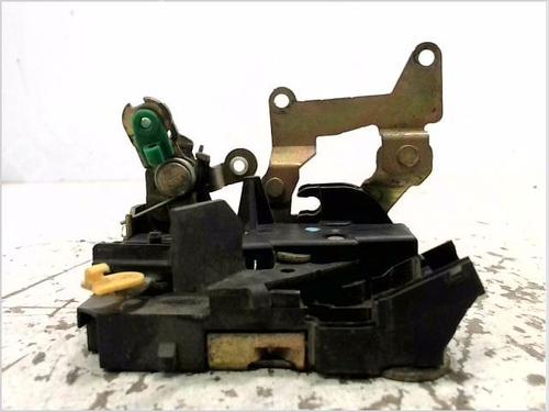 Fechadura frente direita RENAULT TWINGO I (C06_) 1.2 (C066, C068) (58 hp) 26064139