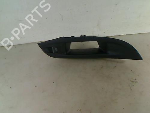 Used Right rear window switch FORD FOCUS III 1.6 TDCi (115 hp) 29482664