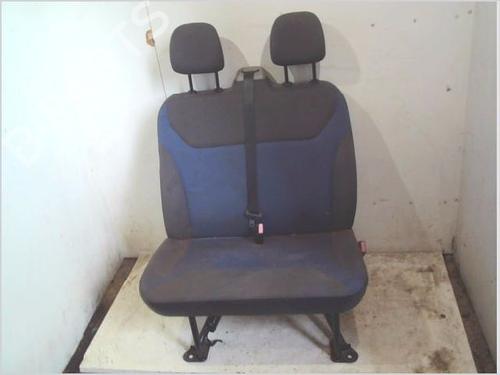 Used Right front seat RENAULT TRAFIC II Van (FL) 2.0 dCi 90 (FL0H, FL00, FL01, FL0M, FL0P, FL0S) (90 hp) 28683393