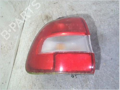 Fanale posteriore sinistro Fanale posteriore sinistro SUZUKI BALENO Estate (EG) 1.6 i 16V (SY416) (98 hp) 36222225 36222225