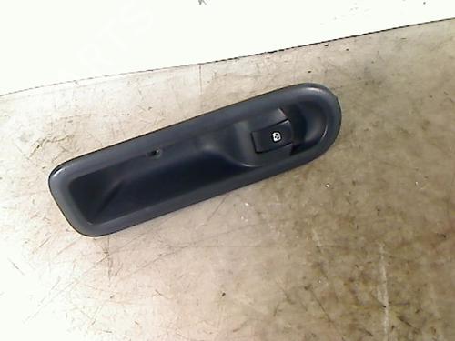 Used Switch RENAULT CLIO III (BR0/1, CR0/1) 1.5 dCi (C/BR0G, C/BR1G) (68 hp) 26069627