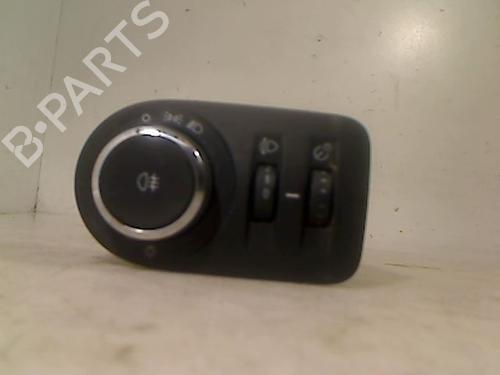 Used Headlight switch OPEL CORSA D (S07) 1.3 CDTI (L08, L68) (75 hp) 26080359