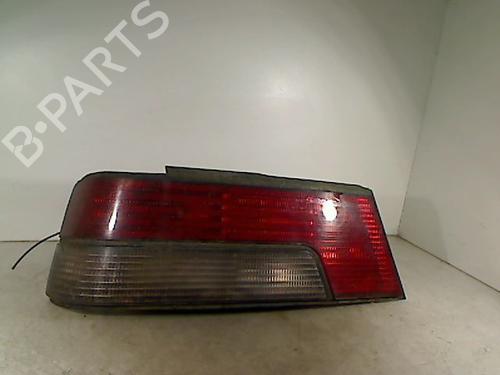 Venstre baglygte PEUGEOT 405 I (15B) 1.9 Diesel (69 hp) 26071503