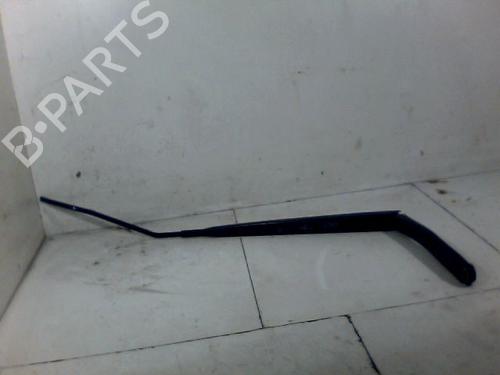 Used Front windshield wiper arm RENAULT CLIO IV (BH_) 1.5 dCi 90 (90 hp) 26117127