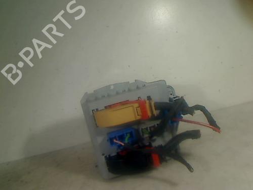 Fuse box IVECO DAILY IV Van 35C13 V, 35C13 V/P, 35S13 V, 35S13 V/P | BP29472904E1 