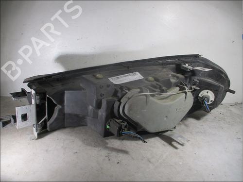 Right headlight FORD MONDEO II (BAP) 1.8 TD | BP26093931C29 