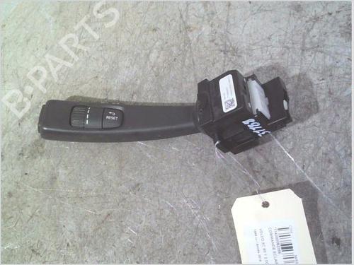 switch-volvo-xc60-i-suv-156-2008-2009-2010-2011-2012-2013-2014-2015-2016-2017-2018-32728133 main image