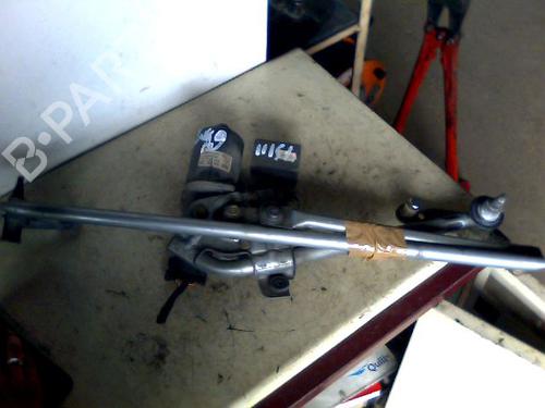 Used Front wiper motor MERCEDES-BENZ A-CLASS (W168) A 140 (168.031, 168.131) (82 hp) 26061711