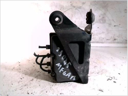 Used ABS pump RENAULT MEGANE II (BM0/1_, CM0/1_) 1.5 dCi (BM02, BM13, BM2A, CM02, CM13) (101 hp) 31260655