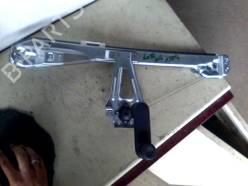 Used Front left window mechanism RENAULT CLIO III (BR0/1, CR0/1) 1.5 dCi (C/BR0G, C/BR1G) (68 hp) 26085744