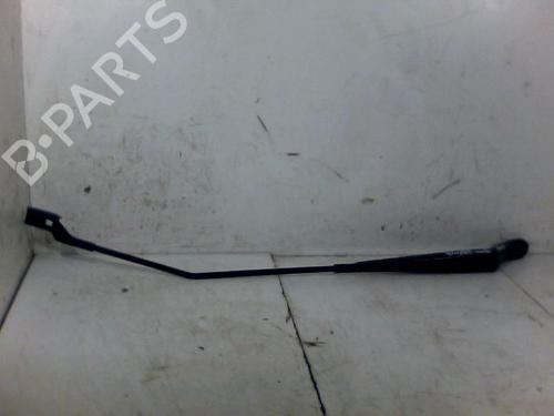 Used Front windshield wiper arm PEUGEOT 208 I (CA_, CC_) 1.6 HDi (114 hp) 26080301