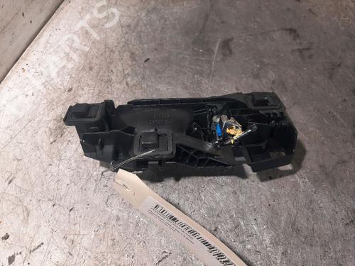 Used Rear left interior door handle Rear left interior door handle PEUGEOT 308 II (LB_, LP_, LW_, LH_, L3_) 1.5 BlueHDI 100 (102 hp) 34221699 34221699