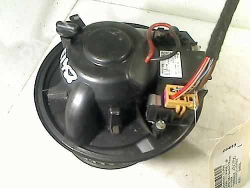 Used Heater blower motor VW TOURAN (1T1, 1T2) 1.6 (102 hp) 26078722